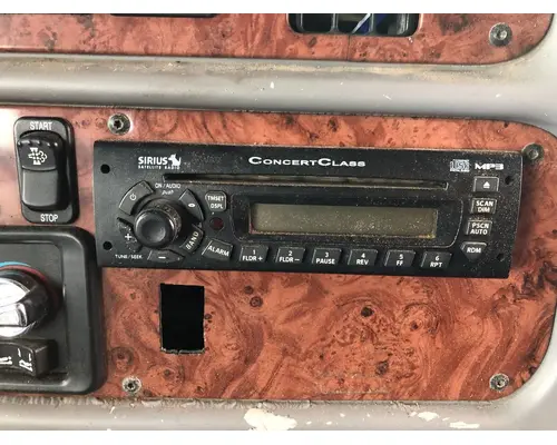 Radio Peterbilt 387 Vander Haags Inc Col