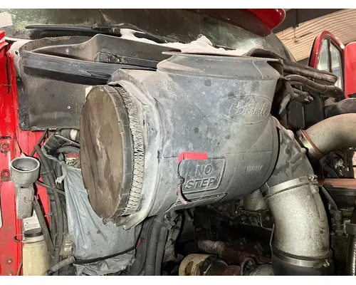 Peterbilt 387 Air Cleaner