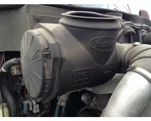 Peterbilt 387 Air Cleaner