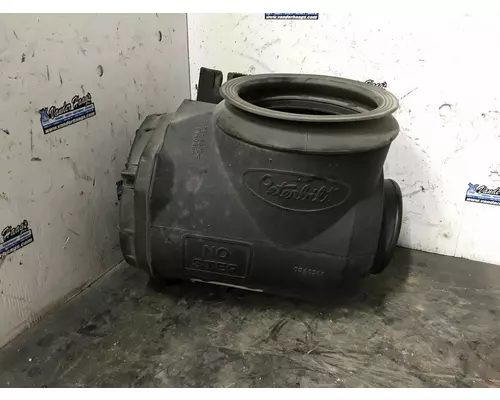 Peterbilt 387 Air Cleaner