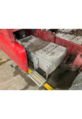 Peterbilt 387 Battery Box