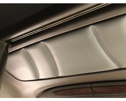 Peterbilt 387 Body, Misc. Parts