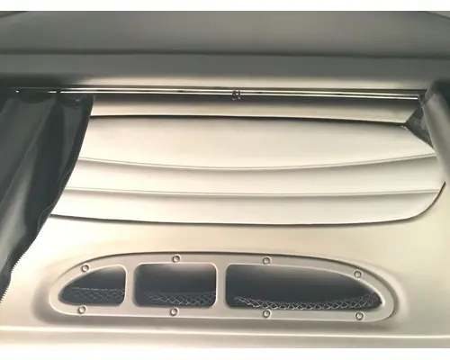 Peterbilt 387 Body, Misc. Parts