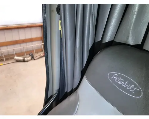 Peterbilt 387 Body, Misc. Parts