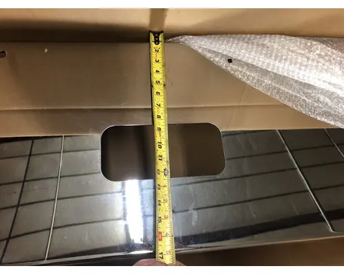 Peterbilt 387 Bumper Assembly, Front