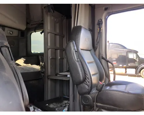 Peterbilt 387 Cab Assembly