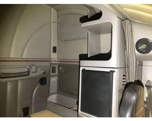 Peterbilt 387 Cab Assembly