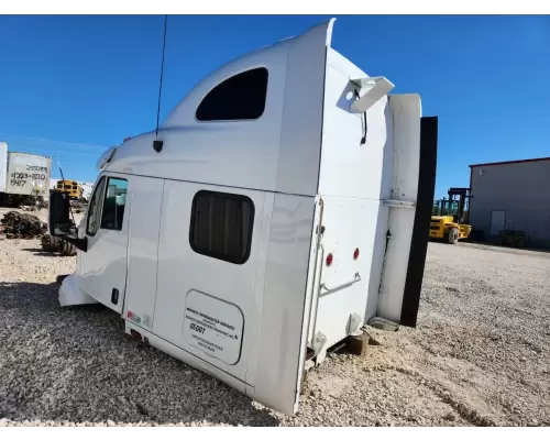 Peterbilt 387 Cab