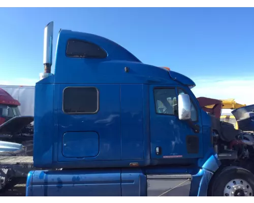 Peterbilt 387 Cab