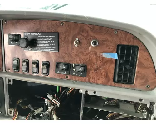 Peterbilt 387 Dash Assembly