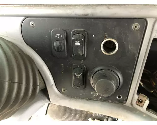 Peterbilt 387 Dash Assembly