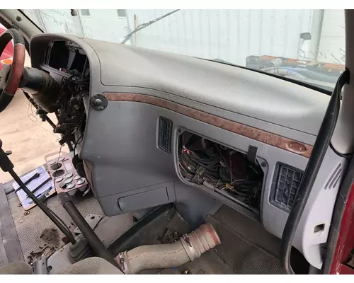 Peterbilt 387 Dash Assembly