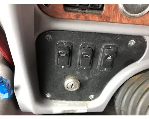 Peterbilt 387 Dash Assembly