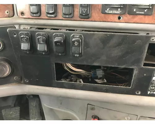 Peterbilt 387 Dash Assembly