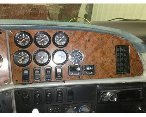 Peterbilt 387 Dash Assembly
