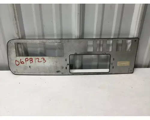 Peterbilt 387 Dash Assembly