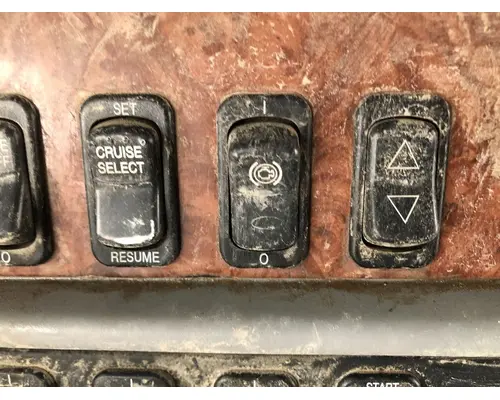 Peterbilt 387 Dash Assembly