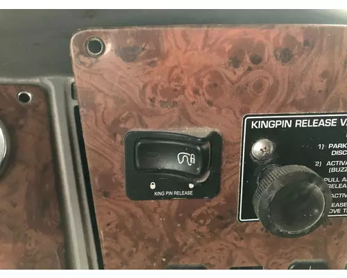 Peterbilt 387 Dash Assembly