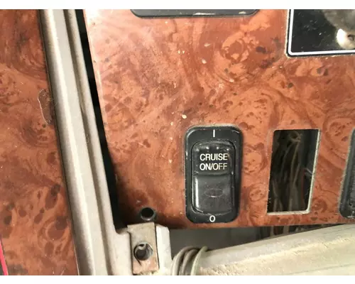Peterbilt 387 Dash Assembly
