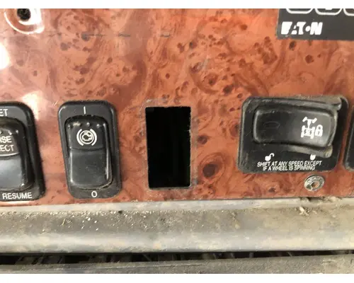 Peterbilt 387 Dash Assembly