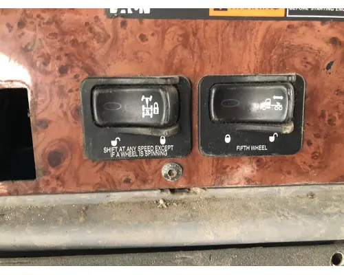 Peterbilt 387 Dash Assembly