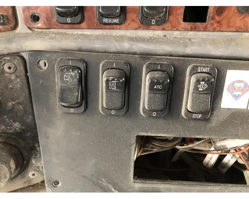 Peterbilt 387 Dash Assembly
