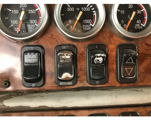 Peterbilt 387 Dash Assembly