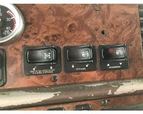 Peterbilt 387 Dash Assembly