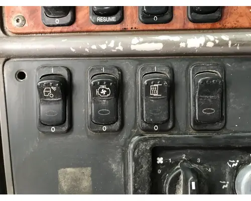 Peterbilt 387 Dash Assembly