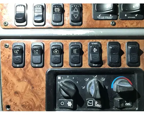 Peterbilt 387 Dash Assembly