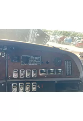 Peterbilt 387 Dash Assembly