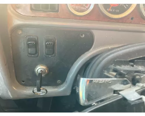 Peterbilt 387 Dash Assembly