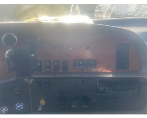 Peterbilt 387 Dash Assembly