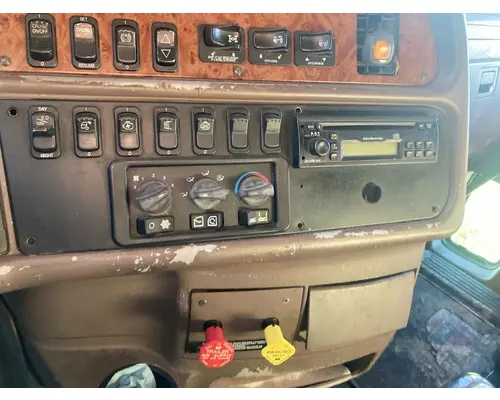 Peterbilt 387 Dash Assembly