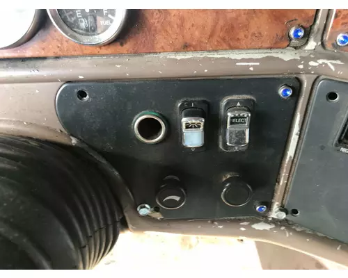 Peterbilt 387 Dash Assembly