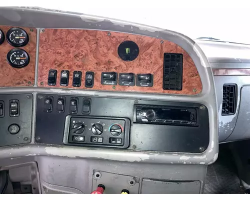 Peterbilt 387 Dash Assembly