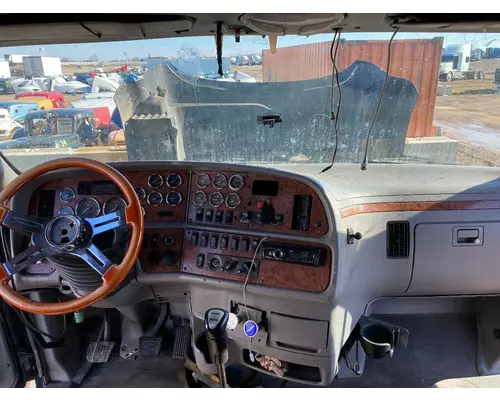 Peterbilt 387 Dash Assembly