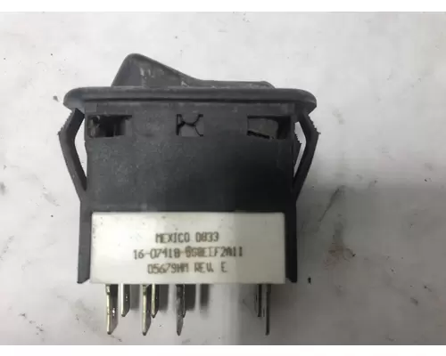 Peterbilt 387 DashConsole Switch