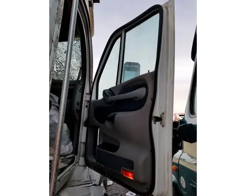 Peterbilt 387 Door Assembly, Front