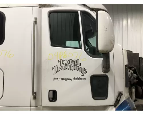 Peterbilt 387 Door Vent Glass, Front