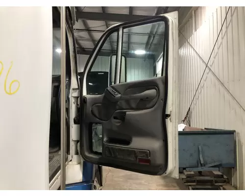 Peterbilt 387 Door Vent Glass, Front