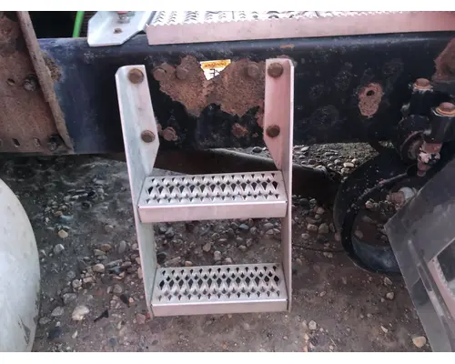 Peterbilt 387 Engine Brackets, Misc.