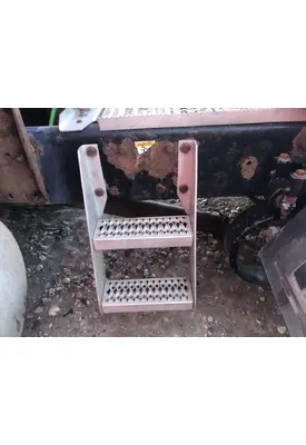 Peterbilt 387 Engine Brackets, Misc.