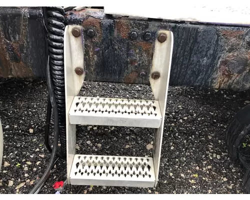 Peterbilt 387 Engine Brackets, Misc.