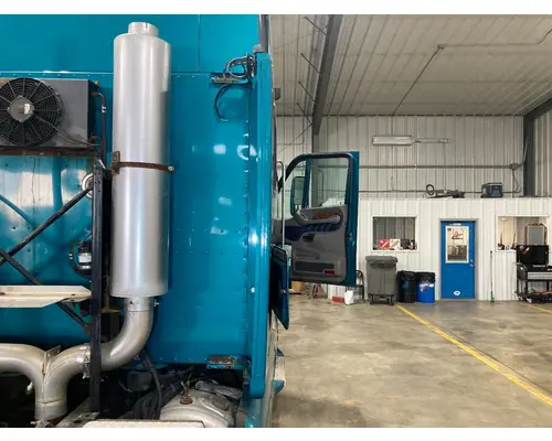 Peterbilt 387 Fairing (Side)