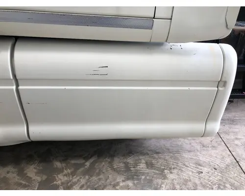 Peterbilt 387 Fairing (Side)