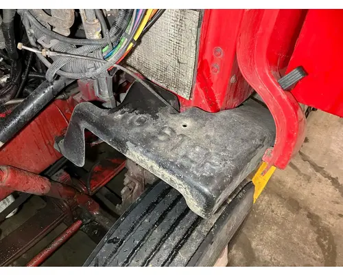 Peterbilt 387 Fender, Inner