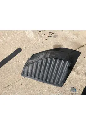 Peterbilt 387 Fender