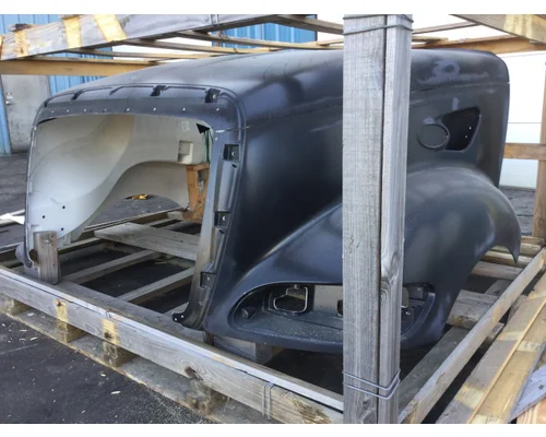 Peterbilt 387 Hood