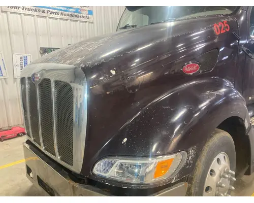 Peterbilt 387 Hood